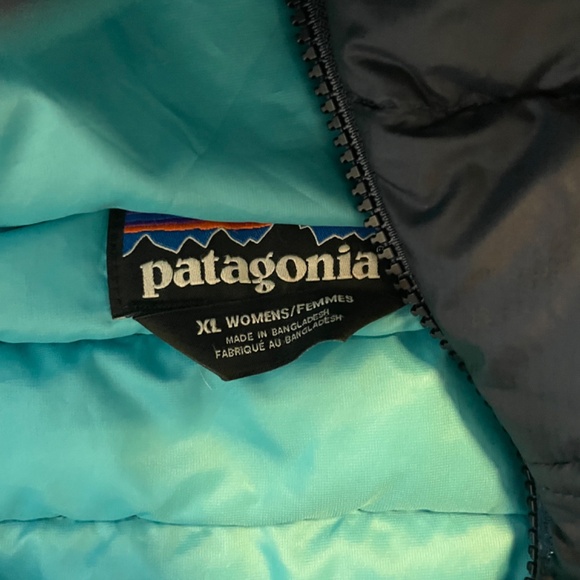 Patagonia XL Women's Down Sweater Hoody - Picture 2 of 5